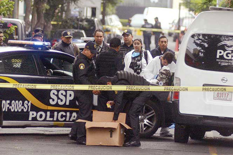 Modelo colombiana estuvo en casa ocho minutos