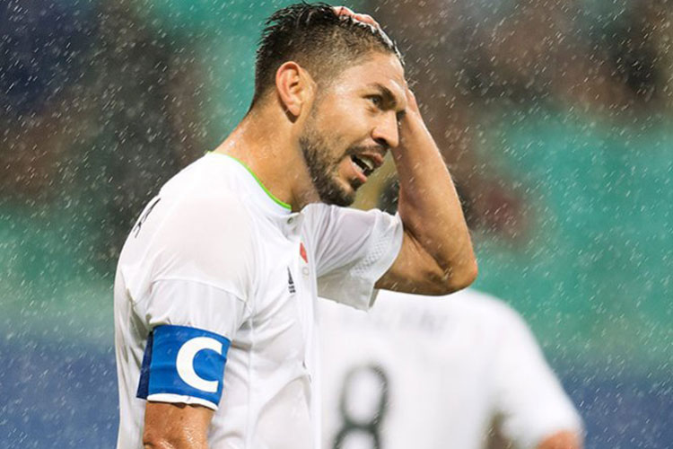 Peralta se perderá los clásicos ante Cruz Azul y Chivas por operación