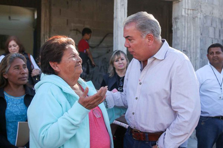 Una Tras Otra De que se va Gustavo, se va