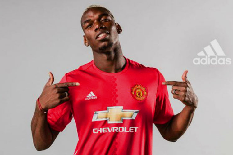 Pogba ya porta la ‘piel’ del Manchester United