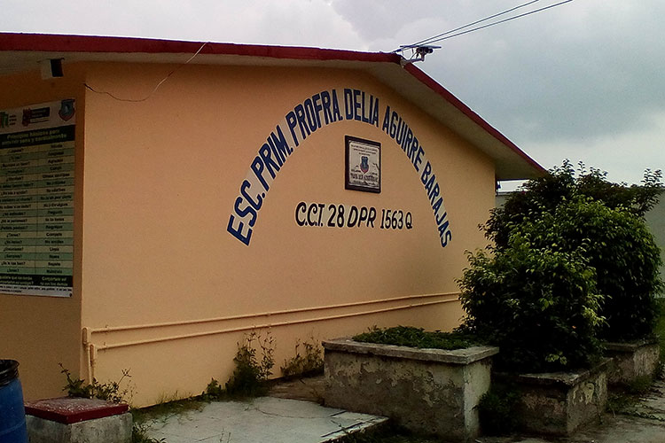 Plantel educativo sufre cinco robos