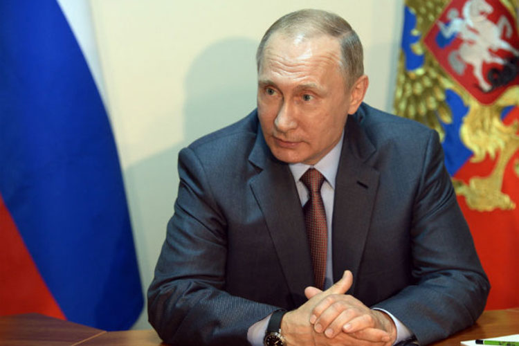 Putin visita Crimea, descarta ruptura de relaciones con Ucrania