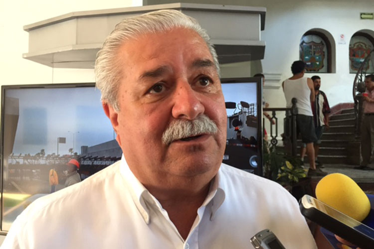 Autoridades se oponen al hacinamiento y construyen cuartos pequeños