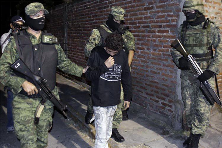 Propone Abdies Pineda rescatar a jóvenes del crimen organizado