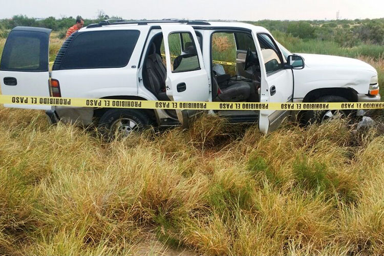 Agreden civiles armados a soldados; un delincuente muere
