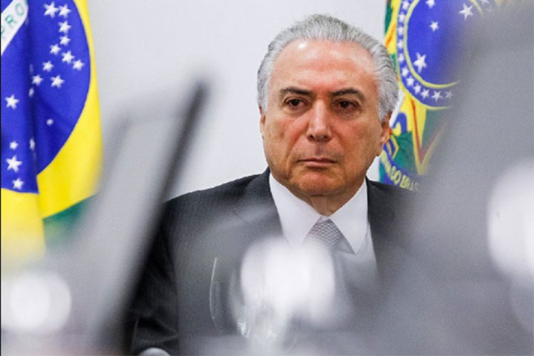 Michel Temer rinde protesta como nuevo presidente de Brasil