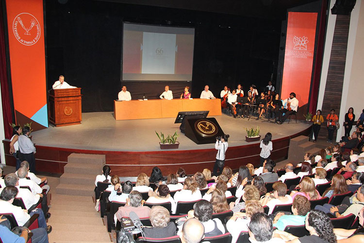 Encabeza Rector en Tampico 66 Aniversario de Fundación de la UAT