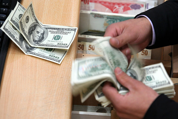 Dólar se cotiza en bancos a $19.86