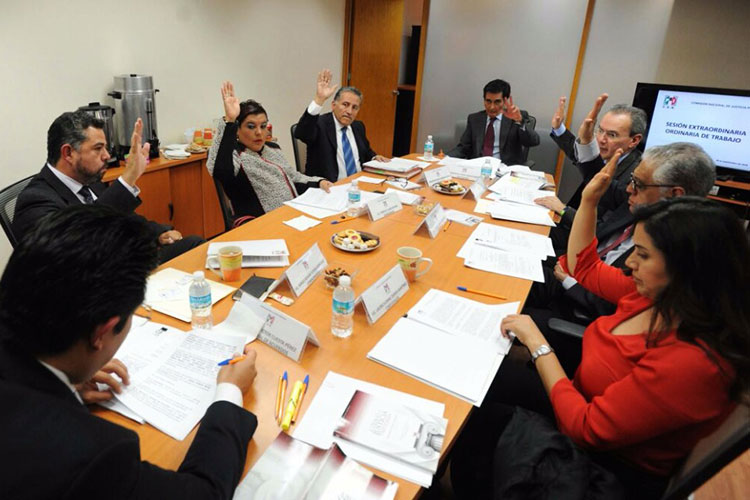 PRI remueve derechos partidarios a Javier Duarte