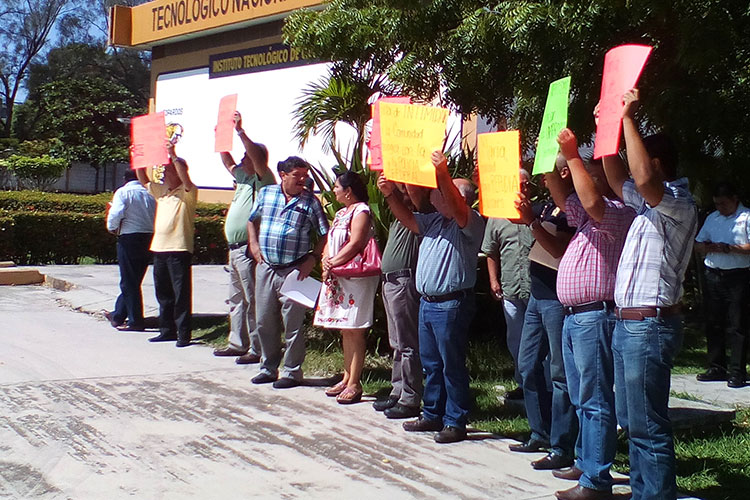 Respalda el SNTE “paros” en el  Tec Madero