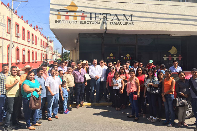 Llegan 3 mil 733 jóvenes en busca de su credencial de elector