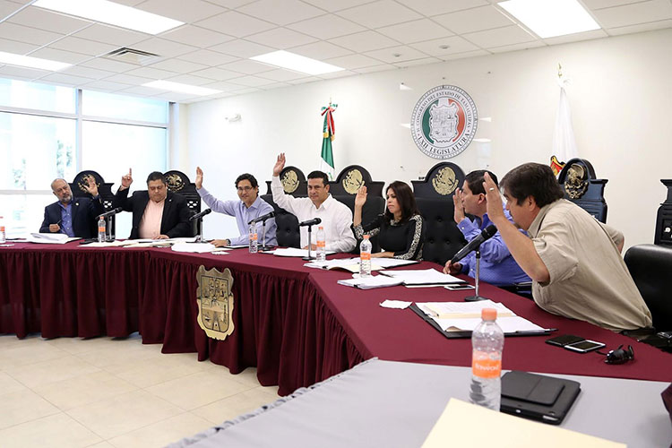 Llegan 3 mil 733 jóvenes en busca de su credencial de elector