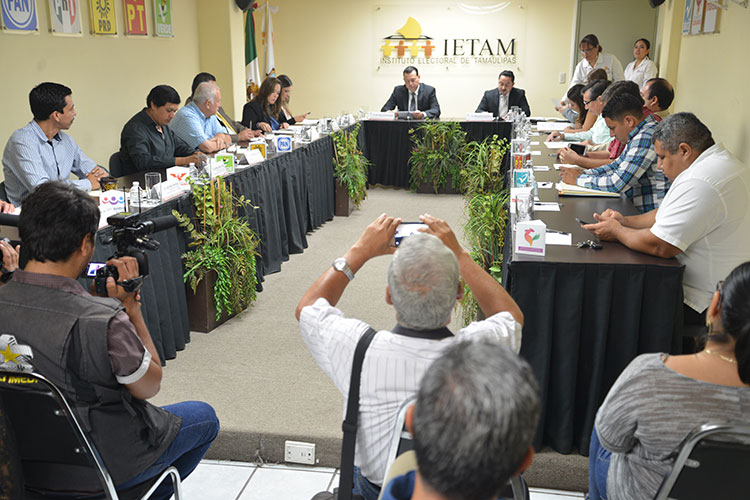 Será difícil mantener la unidad, admite González Benavides