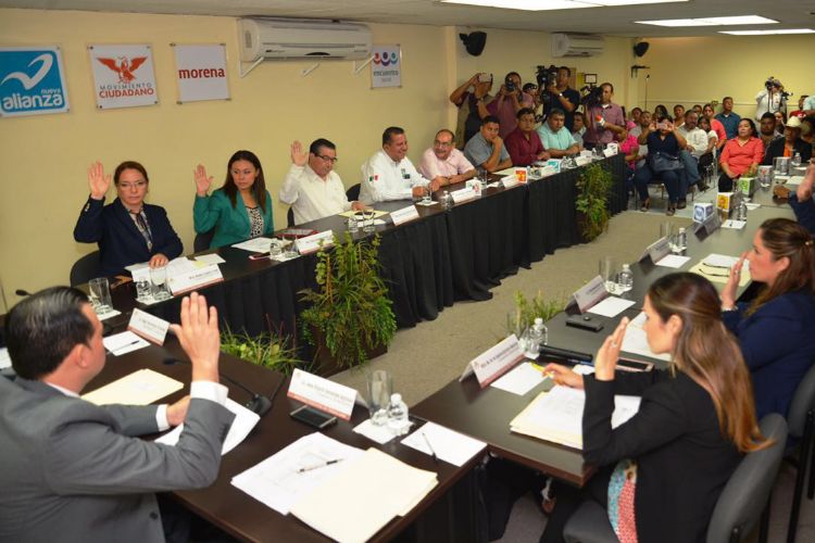 MORENA y MC reciben constancias de nuevos diputados plurinominales