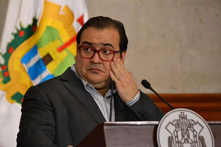 Investiga PGR a Javier Duarte por desvío de recursos
