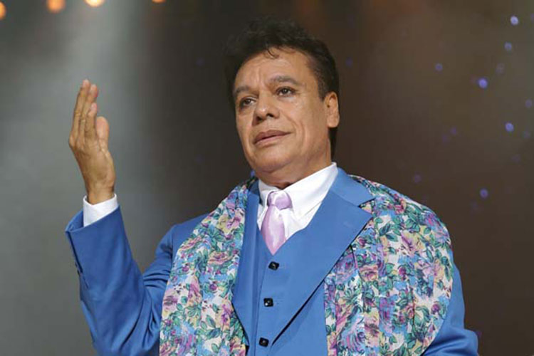 Juan Gabriel dejó 50 marcas registradas ante el IMPI