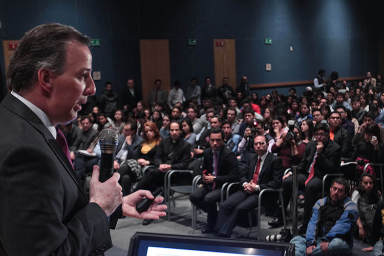 “No me preocupa 2018”: Meade