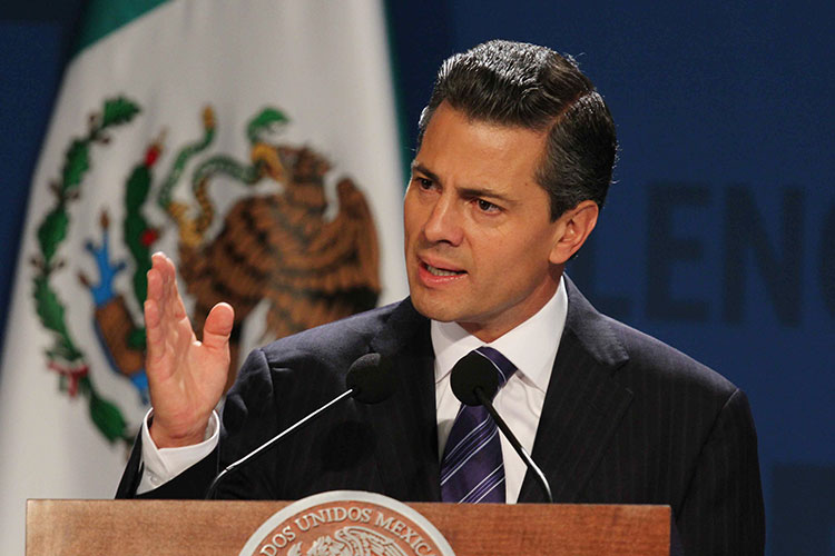 Peña confía en acercamiento para dialogar con Clinton