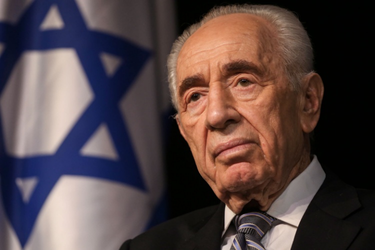Shimon Peres en coma inducido