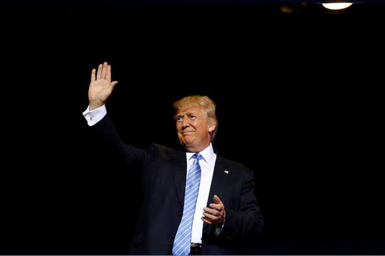 Discurso migratorio de Trump decepciona a latinos republicanos
