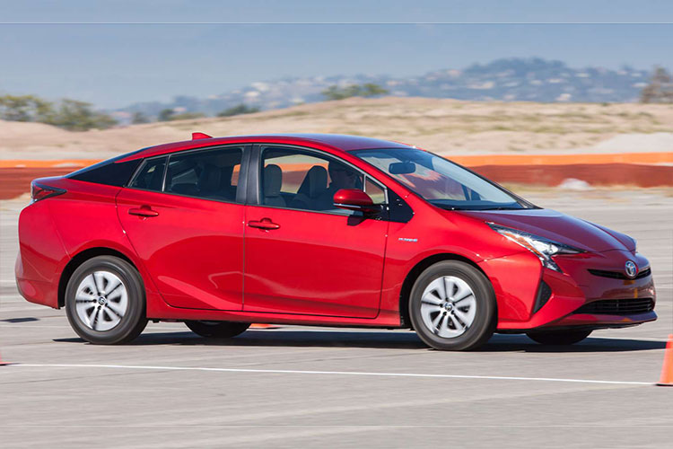 Detectan en Toyota “PRIUS” 2016 Y 2017 fallas en sistema de frenado