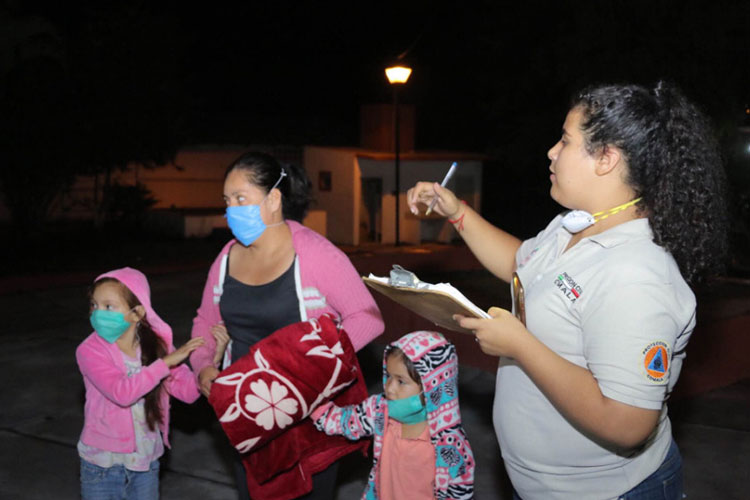 En marcha, plan DN-III por volcán de Colima