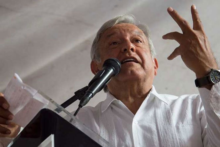 AMLO ofrece respetar las fuerzas armadas sin violar derechos humanos