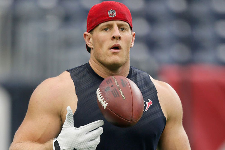 J.J. Watt a quirófano otra vez
