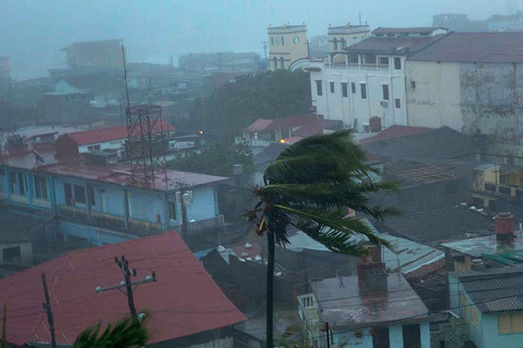 ‘Matthew’ se encamina a Bahamas y EU