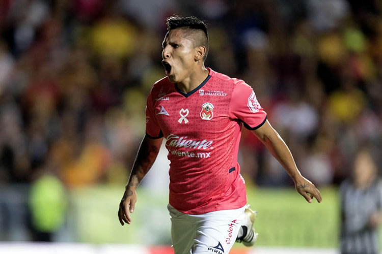 Morelia revive y acaba con la racha del Necaxa
