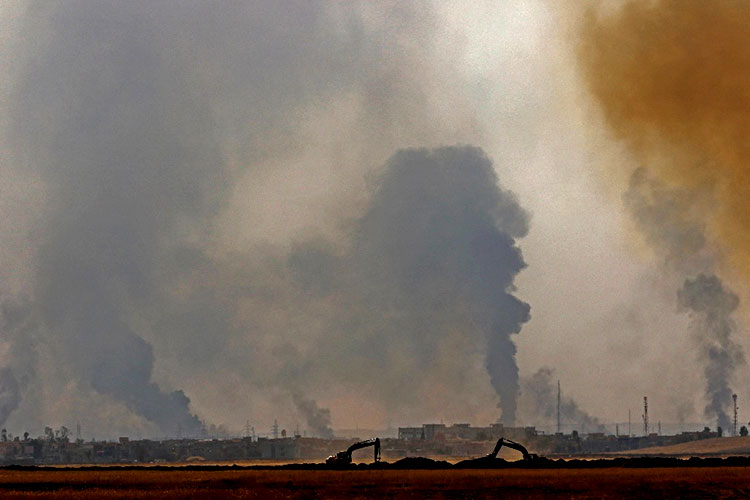 Tropas iraquíes frenan su avance hacia Mosul