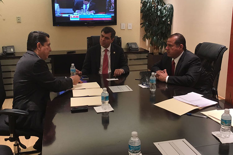 Gestiona Oscar Almaraz dinero del PEF 2017 para Victoria