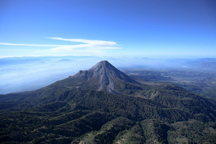 Inicia funciones el 911 con emergencia por Volcán de Colima