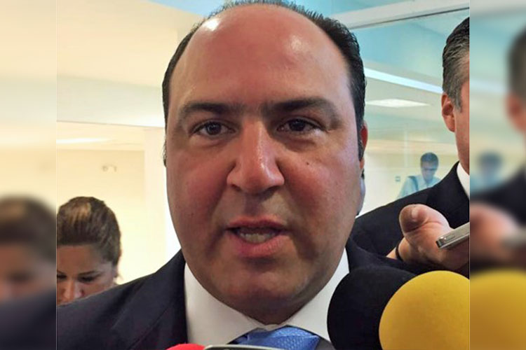 Preocupa a diputados el exceso de personal en dependencias estatales