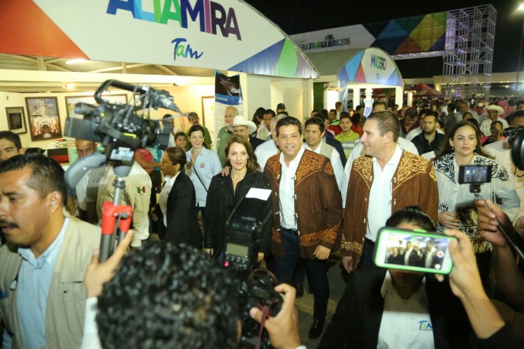 Recibe Cabeza de Vaca nombramiento en la CONAGO