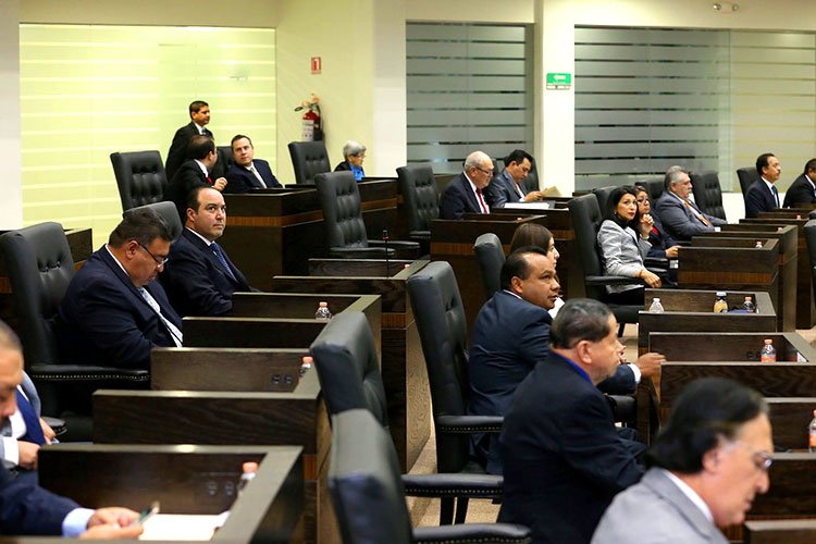 Proponen cinco municipios ‘ligeros’ incrementos en impuestos