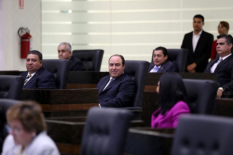 ‘Cocinan’ relevo en el PRI bajo crisis