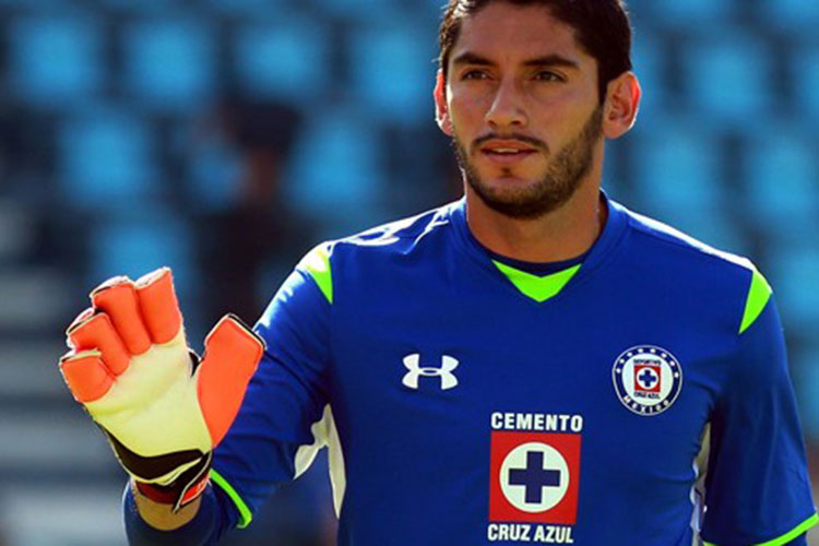 Corona pide a la afición no desesperarse por burlas