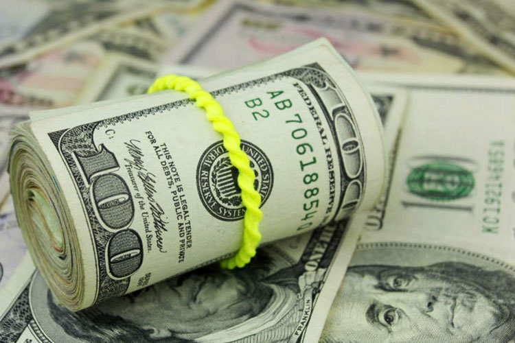 El dólar sigue subiendo; Se vende hasta en $21.12