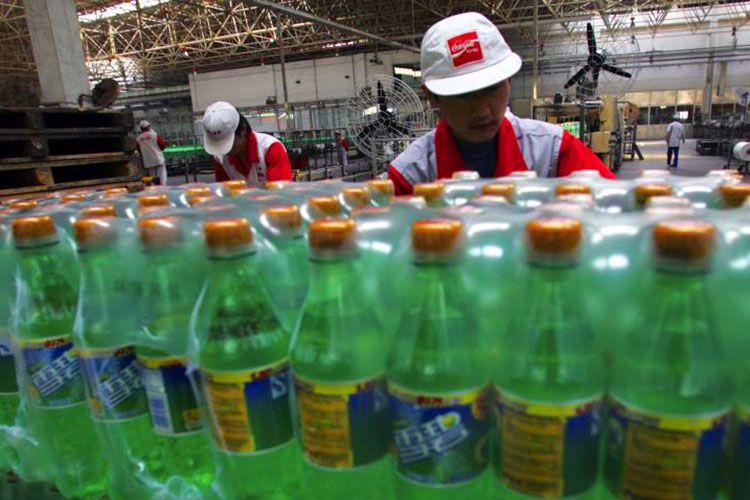 Huelga de empleados de Coca-Cola y Sony en china