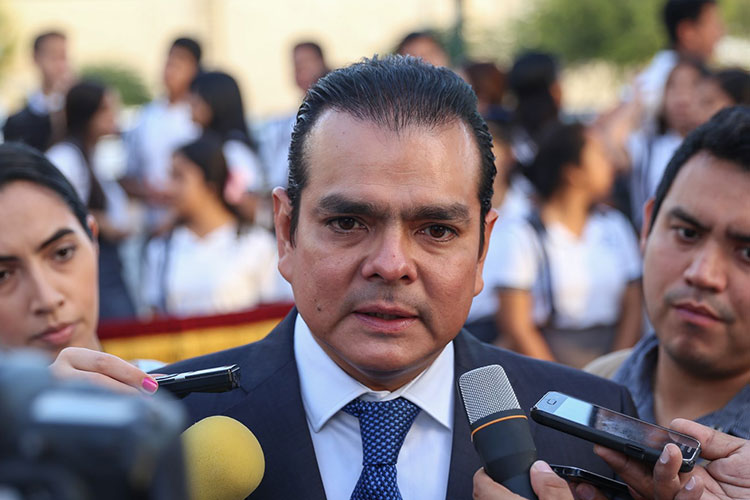 Presidirá Cabeza de Vaca desfile del 20 Noviembre en Nuevo Laredo