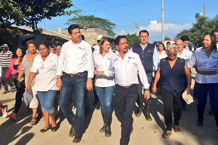 Pésimo mantenimiento a drenes ocasionaron inundaciones: Gobernador