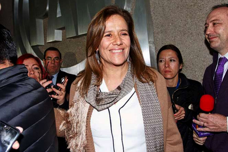 Margarita Zavala aceptaría ‘mesa de unidad’ sin Felipe Calderón