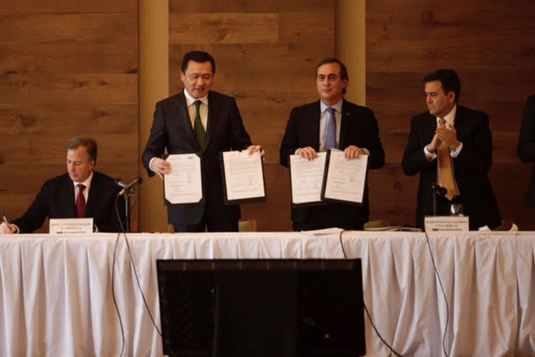 Se reúne Meade con IP ante incertidumbre por tipo de cambio