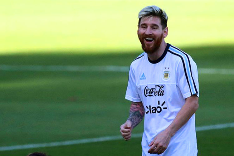 Messi y Cristiano son ‘dos extraterrestres indestronables’: Griezmann