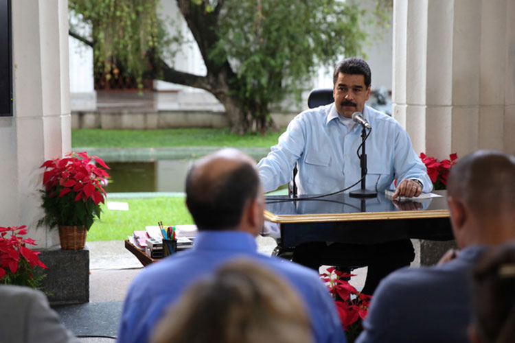 Tribunal de Venezuela ordena detener juicio contra Maduro