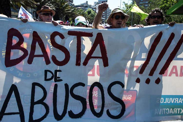 Continúan protestas contra sistema de pensiones en Chile