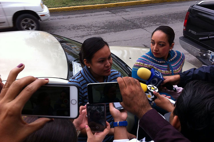 Protestan en Secretaría de Salud personal de enfermería