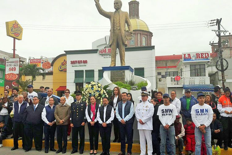 Honran a los héroes de la Revolución Mexicana