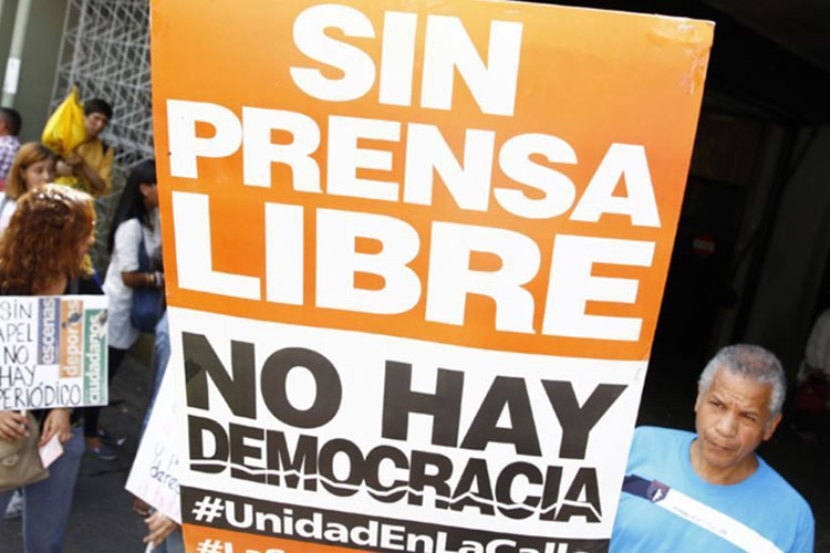 Maduro, Erdogan y EI, ‘depredadores’ de la libertad de prensa en 2016: RSF